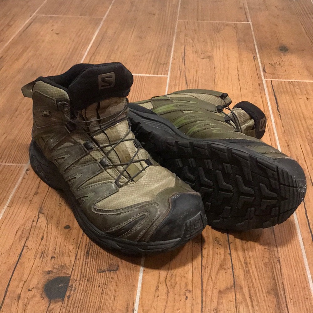 Salomon boots